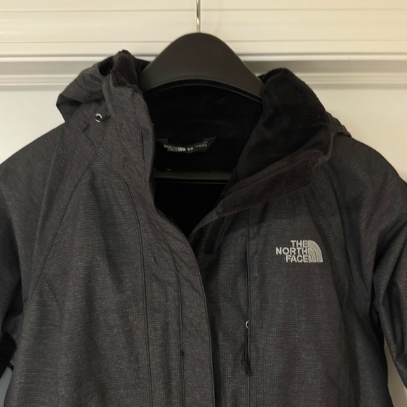 The North Face - Women's Winter Jacket Coat‎ - Size Small - Black - Picture 3 of 12